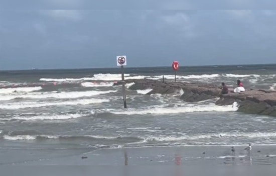Louisiana Man Dies After Being Swept Away by Rip Current in Galveston During Holiday Weekend