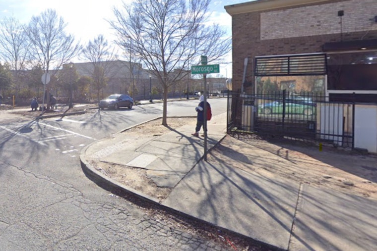 Man Fatally Stabbed in Atlanta, Suspect Detained as Police Launch Homicide Investigation