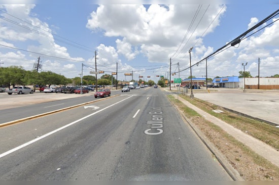 Man Fatally Struck in Hit-and-Run on Cullen Boulevard, Houston Police Seek Suspect