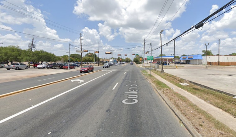 Man Fatally Struck in Hit-and-Run on Cullen Boulevard, Houston Police Seek Suspect