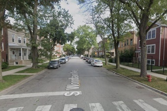 Man Found Fatally Shot in Crashed Vehicle in Chicago's Woodlawn Neighborhood
