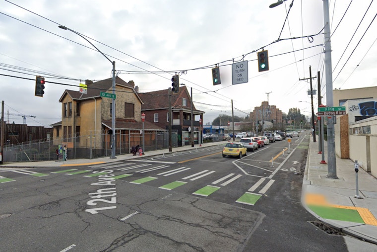 Man Injured in Daylight Robbery Shooting in Downtown Seattle, Police Urge Witnesses to Come Forward