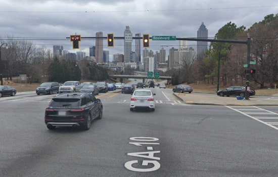 Man Killed in Early Morning Car Crash Near Boulevard NE in Atlanta