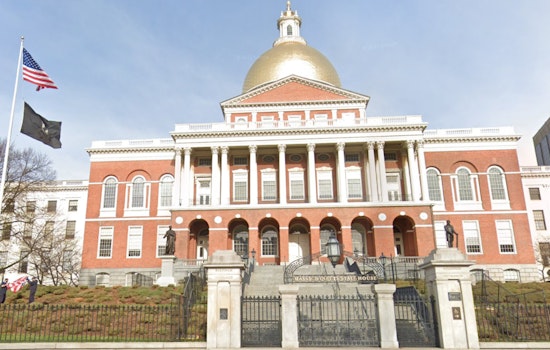 Massachusetts House Passes Bill for 205 New Alcohol Licenses to Revitalize Boston's Marginalized Areas