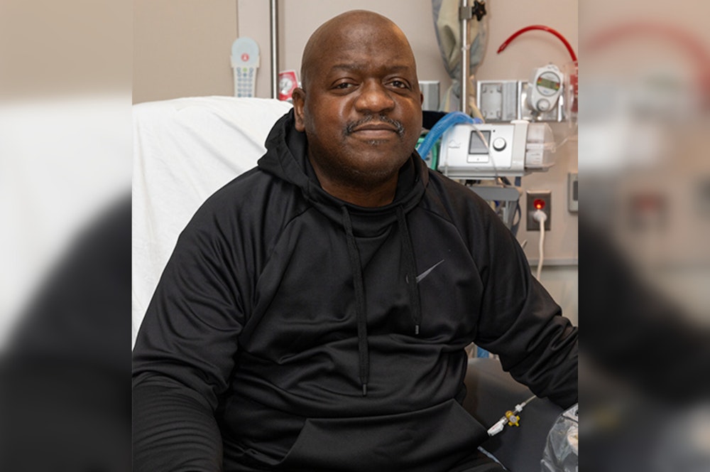 Massachusetts Man, World's First Pig Kidney Transplant Recipient, Dies Unrelated to Procedure