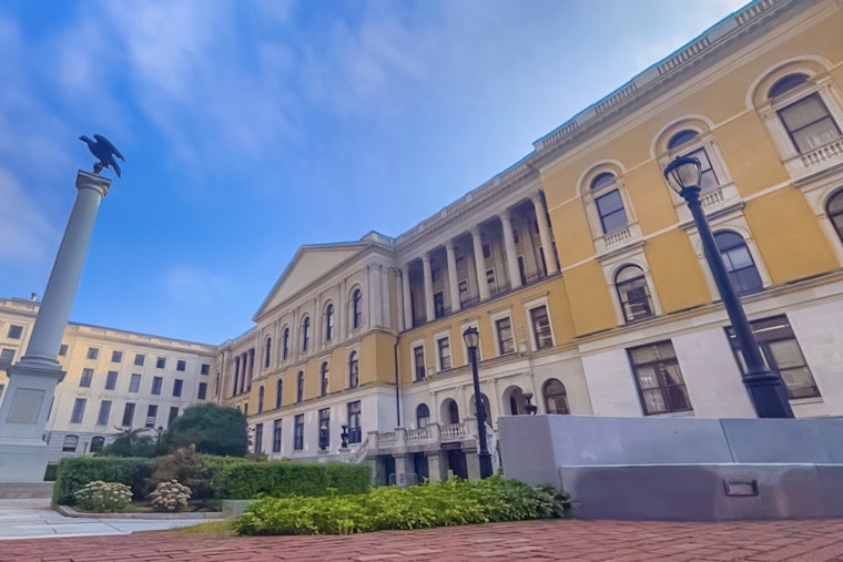 Massachusetts Tax Revenues Exceed Projections by $1 Billion in April Boost