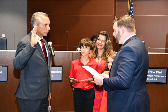 Mauricio Galante Joins Arlington City Council, Incumbents Secured in Recent Election