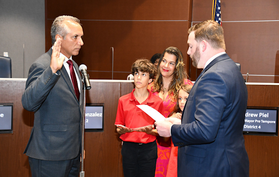 Mauricio Galante Joins Arlington City Council, Incumbents Secured in Recent Election