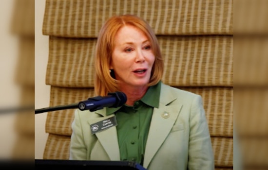 Mayor Kelli Curtis Hails Kirkland's Growth with Rising Business Licenses and New Tech Jobs