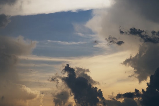 Memphis Braces for Week of Mixed Sunshine and Storms, Says NWS Memphis Forecast