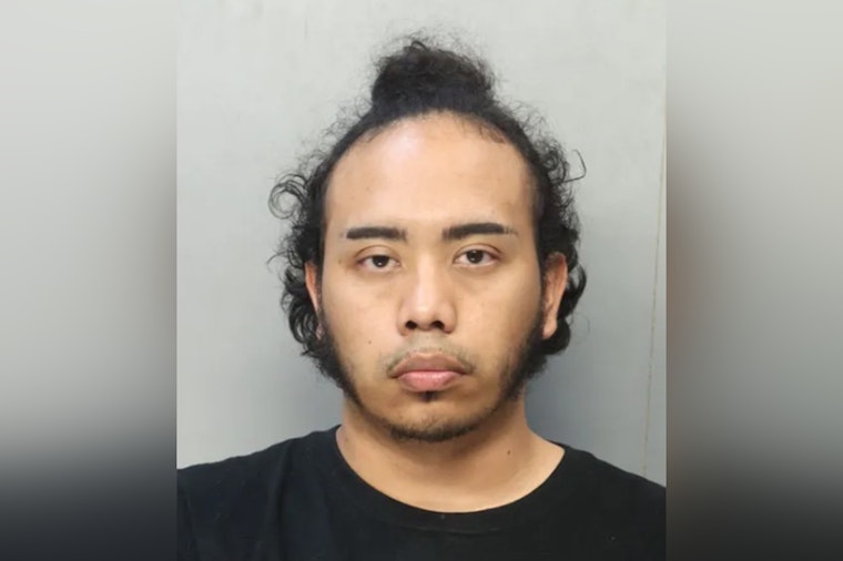 Miami Man Charged in Vigilante Sting for Attempting to Meet Minor