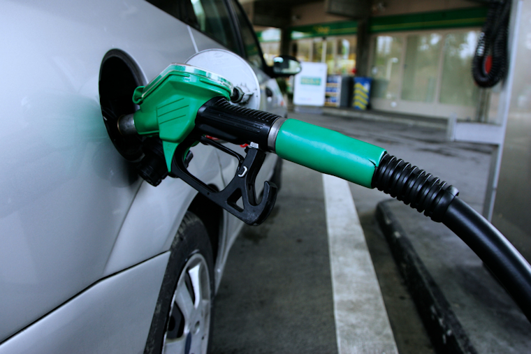 Michigan Sees Gas Prices Dip Ahead of Memorial Day Traffic, but Reversal Likely as Demand Swells
