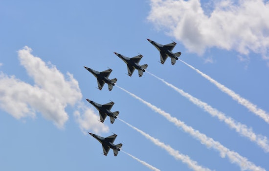 Mid-Air Scare at Fort Lauderdale Air Show as Jets Clip Wings During Stunt