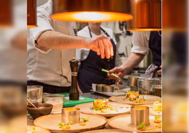 Milwaukee Lakeside Restaurant Wars, Team Channel Triumphs with Seafood Concept on Bravo's "Top Chef"
