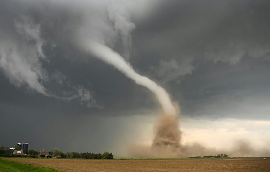 Minneapolis Residents on Alert for Severe Weather as NWS Warns of Tornado Potential