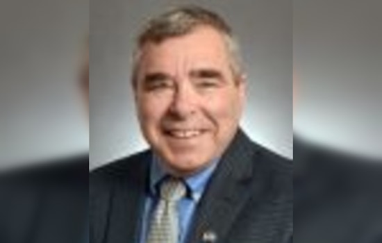Minnesota Senate Passes Educational Reform Bill Guided by Senator Steve Cwodzinski's Leadership