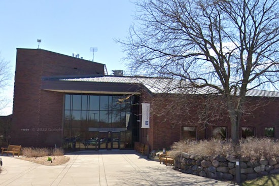 Minnetonka Embraces Summer with Shortened Friday City Office Hours Until Labor Day