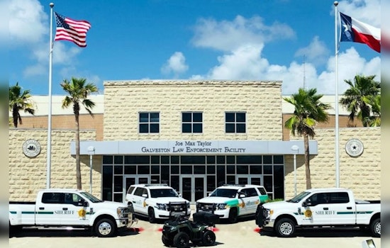 Motorcyclist Dies in High-Speed Police Chase on I-45 in Galveston County
