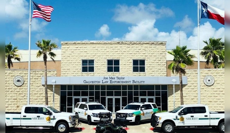 Motorcyclist Dies in High-Speed Police Chase on I-45 in Galveston County
