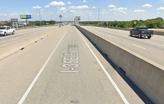 Multi-Vehicle Pileup on I-35 in Austin, 13 Involved, 9 Hospitalized, Causes Major Traffic Delays