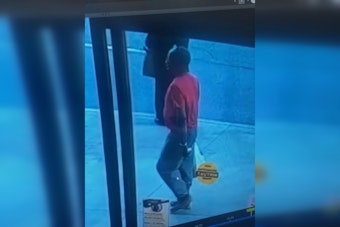 Nashville Police Seek Suspect After Man Allegedly Steals Jeep With Toddler Inside Outside Whole Foods