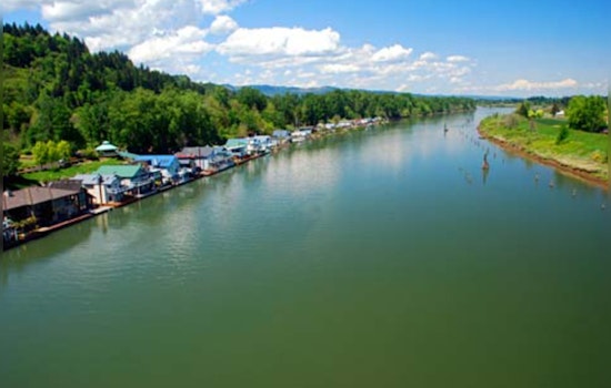Officials Warn of Cold Water Shock in Oregon Rivers, Urge Vigilance and Life Jackets