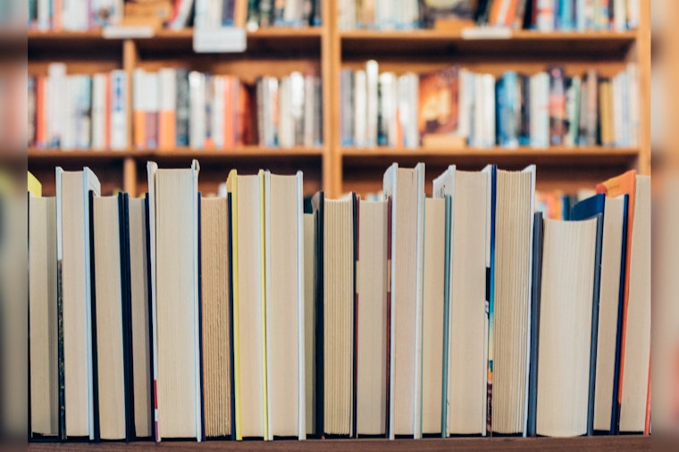 Oregon Governor Tina Kotek Champions Statewide Rollout of Dolly Parton’s Imagination Library for Child Literacy