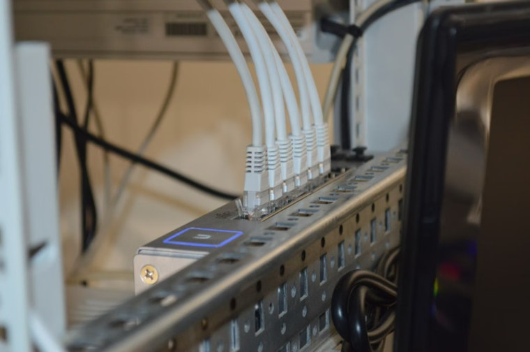 Over 1.5 Million Texans Brace for Internet Cut as Affordable Connectivity Program Funds Dry Up
