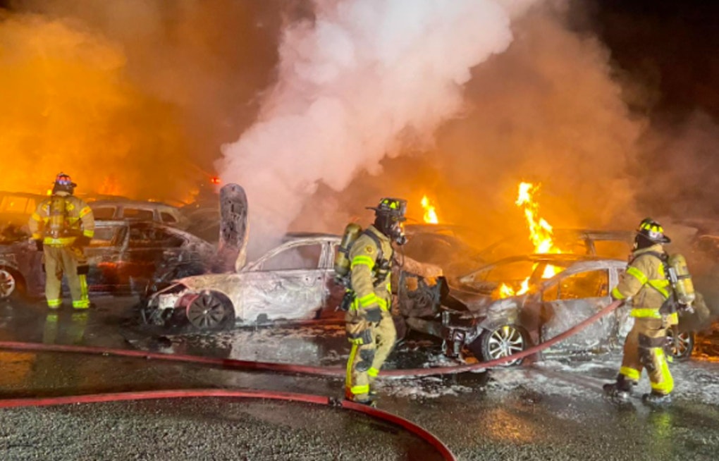Over 30 Vehicles Engulfed in Flames at Insurance Auto Auctions Lot in Jupiter, Prompting Investigation