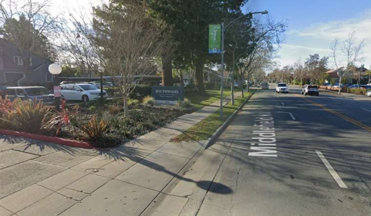Palo Alto Postal Worker Robbed of Keys, Suspects at Large After Midtown Incident