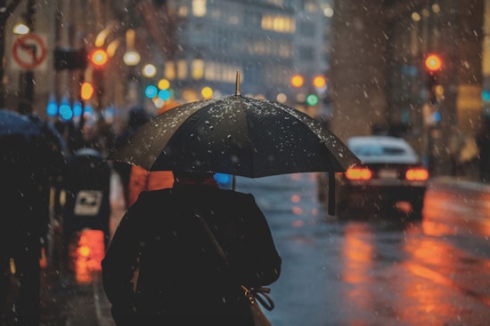 Philadelphia Commuters Advised to Carry Umbrellas as Week of Unsettled Weather Looms