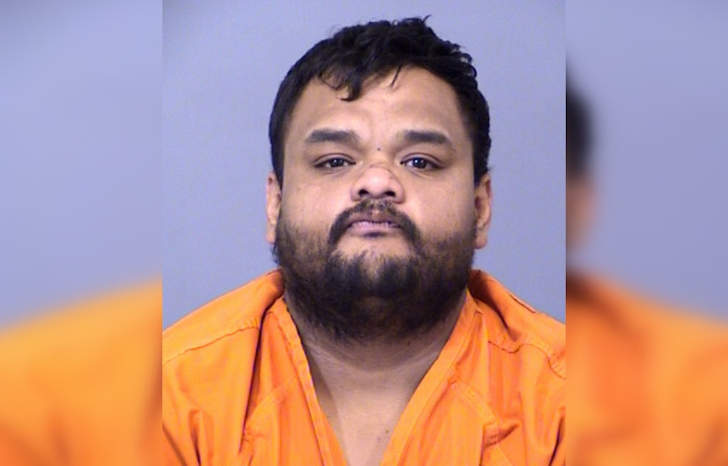 Phoenix Man Accused of Stabbing Girlfriend to Death Surrenders at Arizona Border