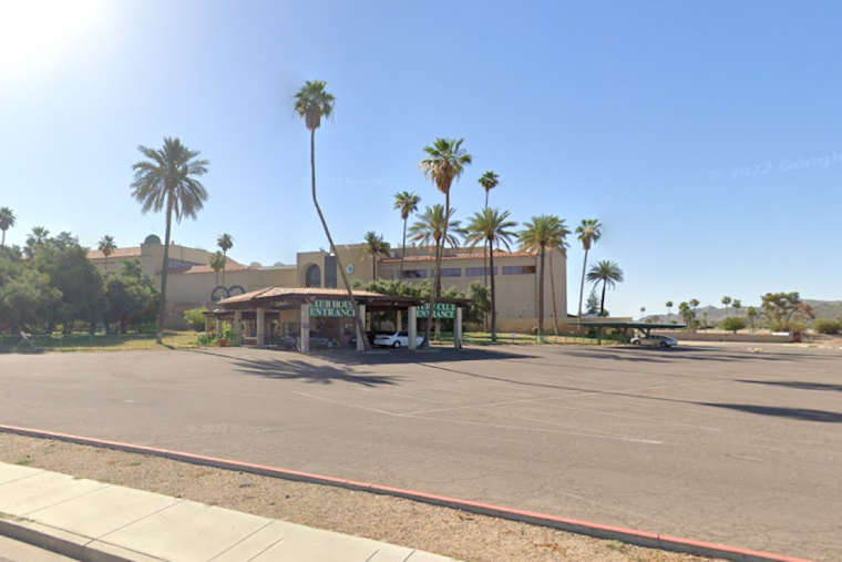 Phoenix's Turf Paradise Races Toward Uncertain Future with Hopes of New Ownership