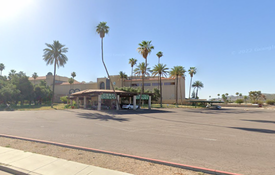 Phoenix's Turf Paradise Races Toward Uncertain Future with Hopes of New Ownership