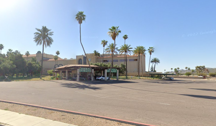 Phoenix's Turf Paradise Races Toward Uncertain Future with Hopes of New Ownership