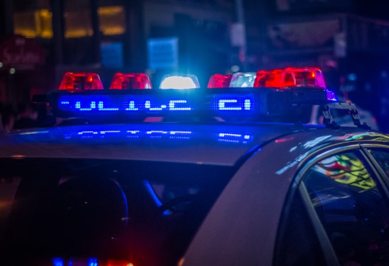 Police Seek Teen Suspects After Man Shot in Robbery at Kent Apartment Complex