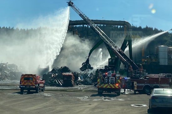 Portland Firefighters Quell Industrial Debris Blaze at Schnitzer Steel in North Portland