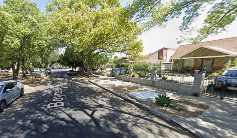 Rapid LAFD Response Extinguishes Atwater Village House Fire in 26 Minutes, No Injuries Reported