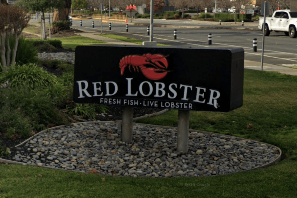 Red Lobster Considers Bankruptcy as Over 80 Locations Close, Including Two in Illinois Amid Financial Turmoil