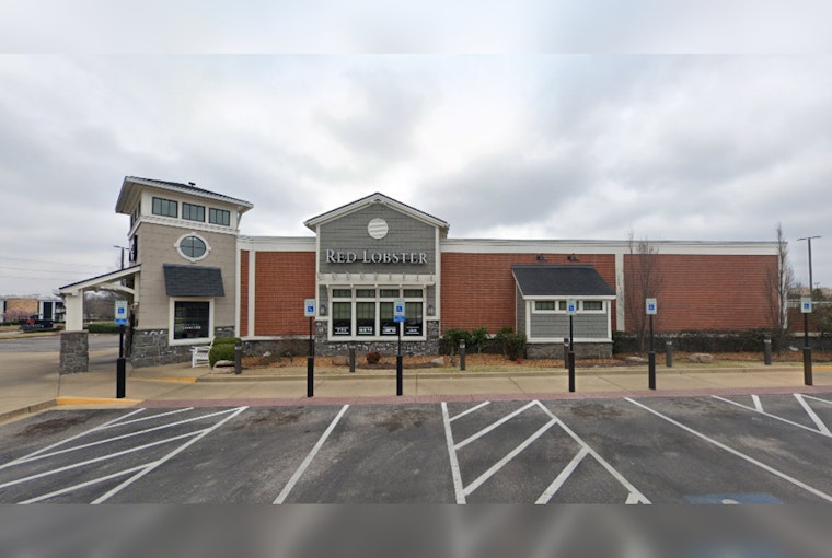 Red Lobster Faces Nationwide Closures, Auctions Off Assets Amid Financial Turmoil
