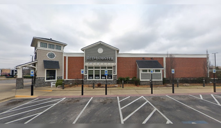 Red Lobster Faces Nationwide Closures, Auctions Off Assets Amid Financial Turmoil