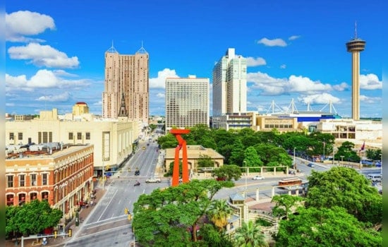 San Antonio Doubles E-Vehicle Permits for Downtown Microtransit Amid Traffic Concerns