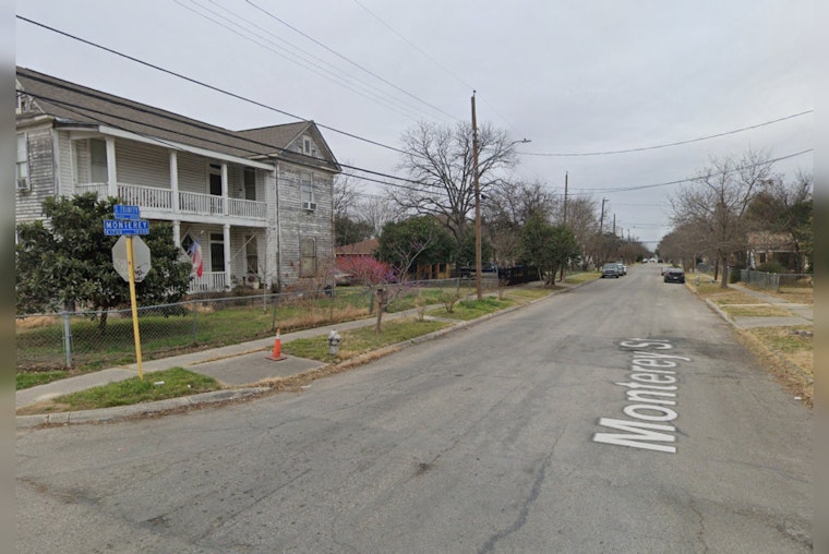 San Antonio Fire Department Battles Blaze in Vacant Home, Sparks Investigation