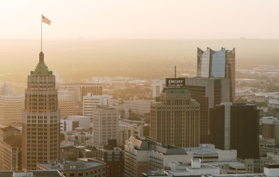 San Antonio Greets Morning Fog Before a Partly Sunny High of 84, Clouds to Persist Overnight