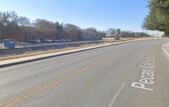 San Antonio Police Search for Suspect After Man Allegedly Stabs Wife in Pecan Valley