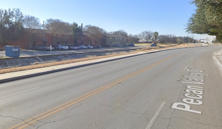 San Antonio Police Search for Suspect After Man Allegedly Stabs Wife in Pecan Valley