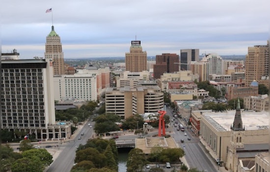 San Antonio Weathers Foggy Mornings and Sunny Skies with Gusts Up to 31 MPH Ahead