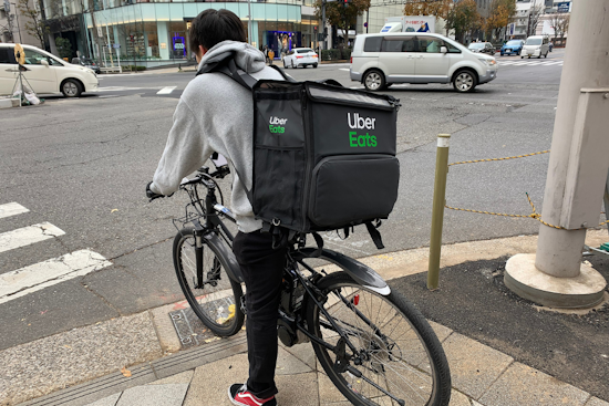 Seattle City Council to Vote on Reduced Minimum Wage for Food Delivery Drivers Amid Contestation