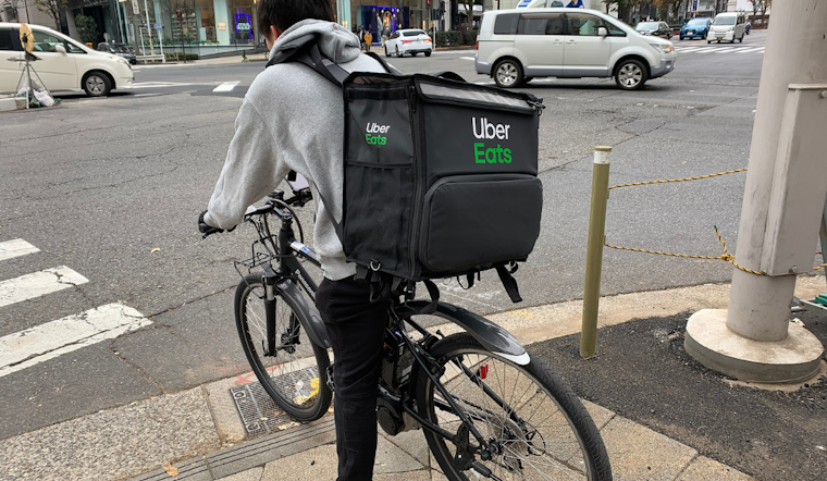 Seattle City Council to Vote on Reduced Minimum Wage for Food Delivery Drivers Amid Contestation
