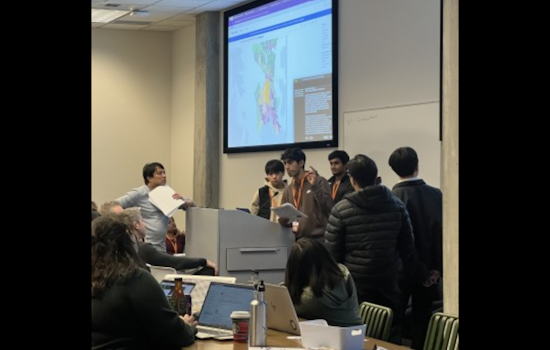 Seattle Marks 10 Years of Open Data Mastery at National DATA Act Anniversary Event